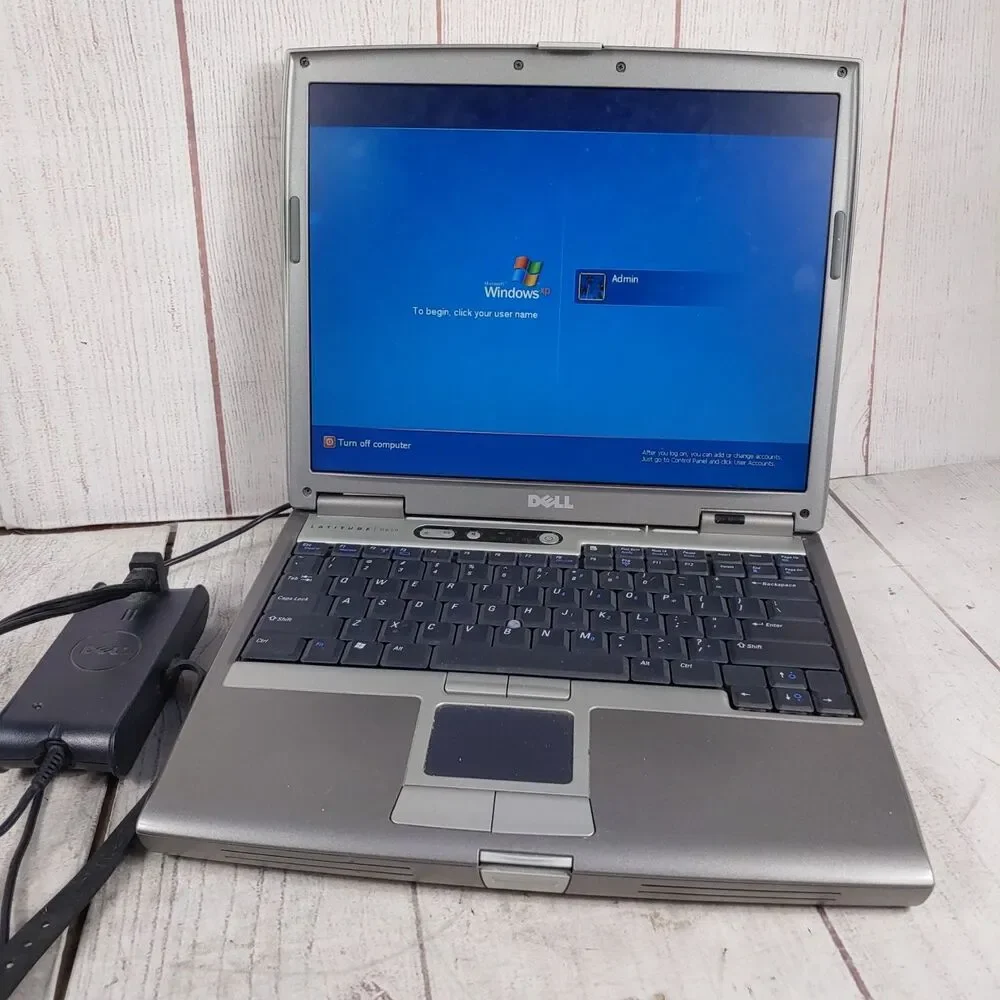 Dell Latitude D610 Laptop - Windows XP PRO - 1.73 GHz Intel, 1GB RAM w/ Charger